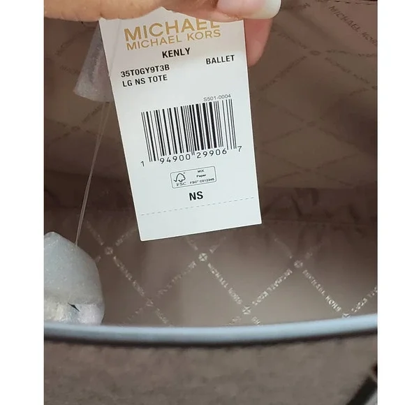 New 🎀 Michael Kors Kenly large Tote Set Ballet Pink color - Picture 7 of 15